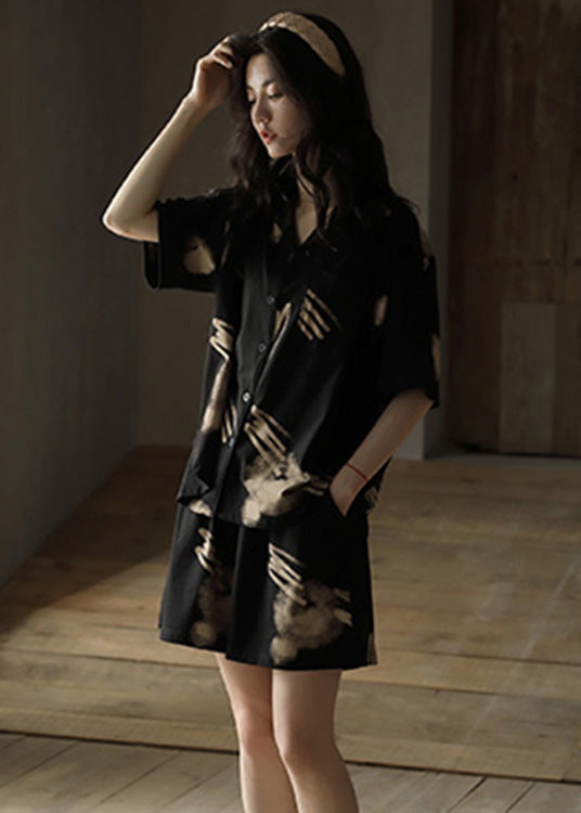 Well Tailored Garment with a Graceful Silhouette