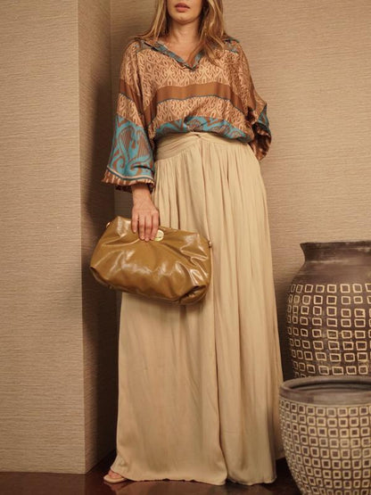 Effortlessly Elegant Garment with a Timeless Design