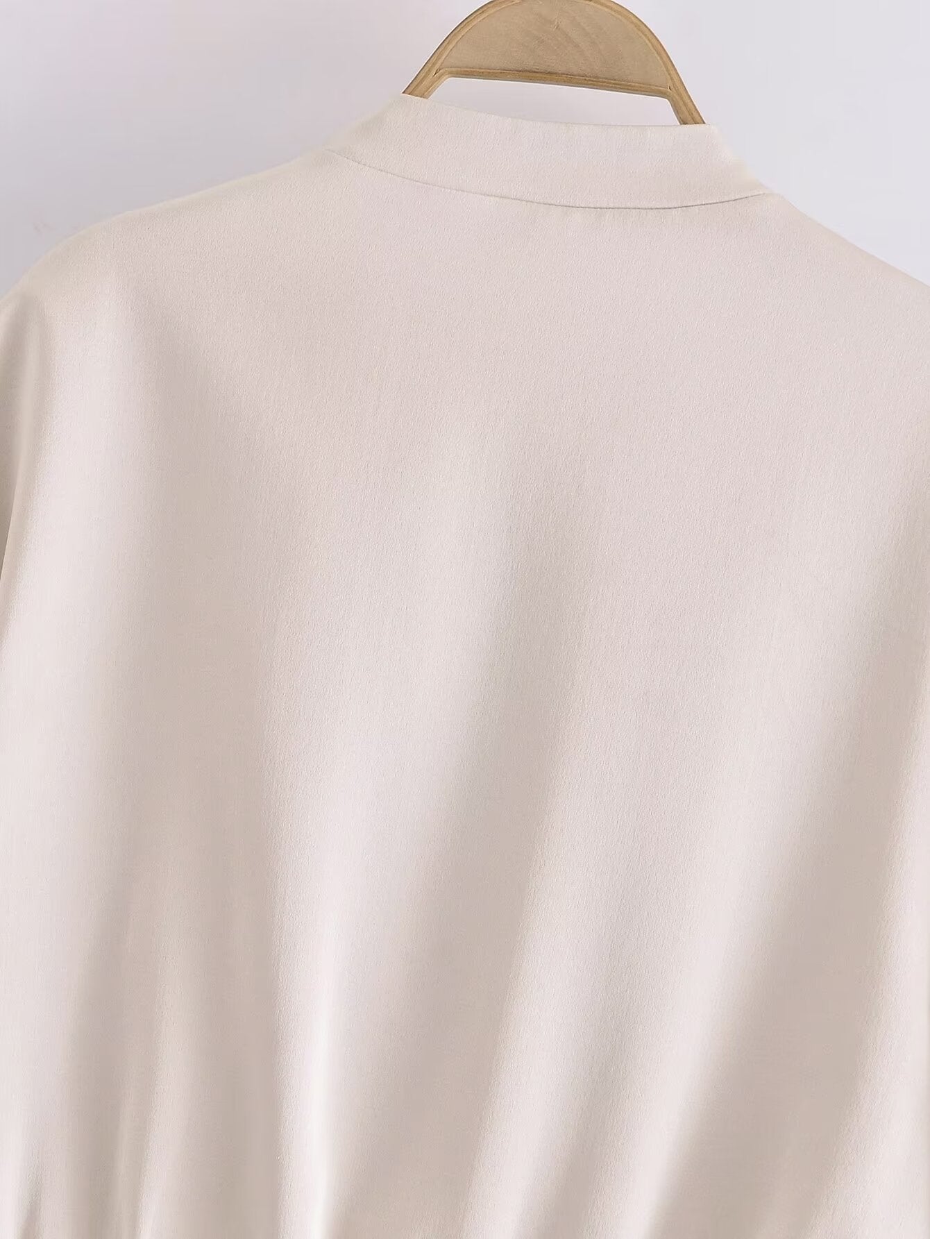 Well Tailored Jacket with a Graceful Silhouette