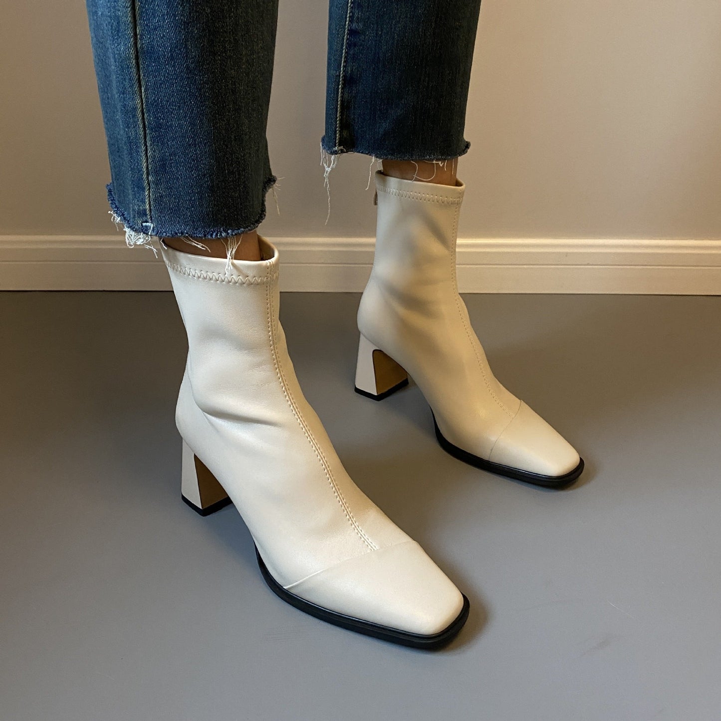 Well Tailored Boots with a Graceful Silhouette