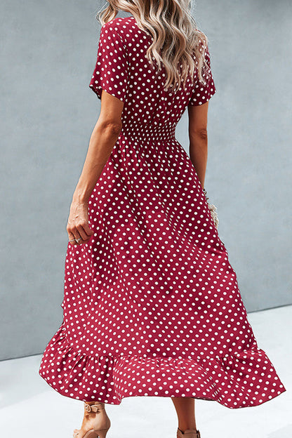 Gracefully Styled Dress for Any Occasion