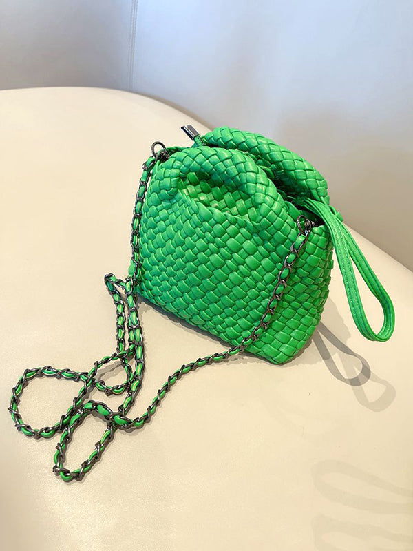 Well Tailored Bag with a Graceful Silhouette