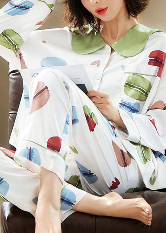 Sophisticated Garment with a Clean Classic Look