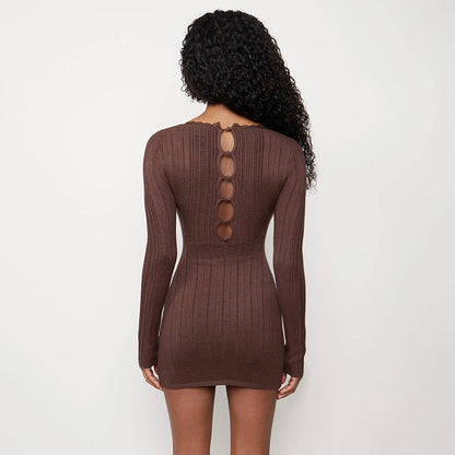 Well Tailored Sweater with a Graceful Silhouette