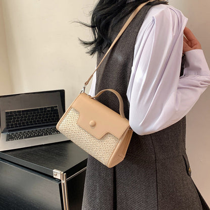 Sophisticated Bag with a Clean Classic Look