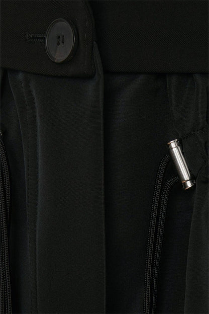 Sophisticated Garment with a Clean Classic Look