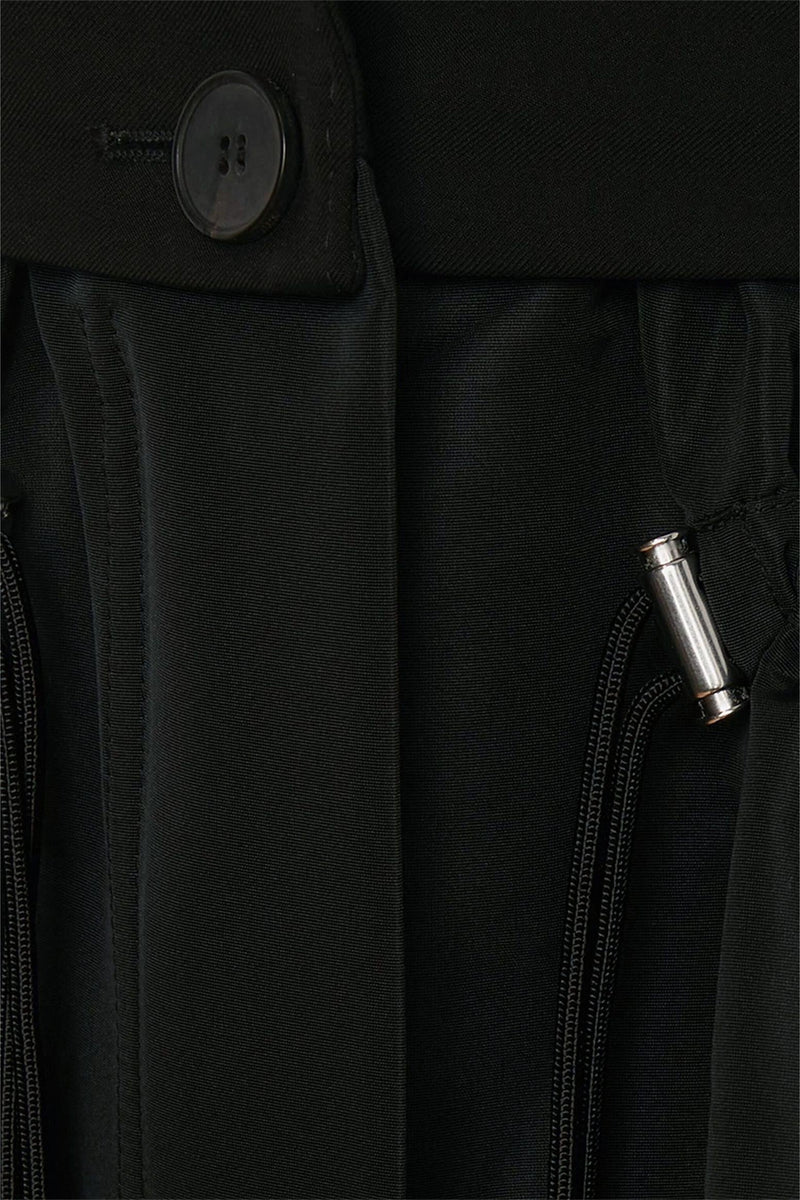 Sophisticated Garment with a Clean Classic Look