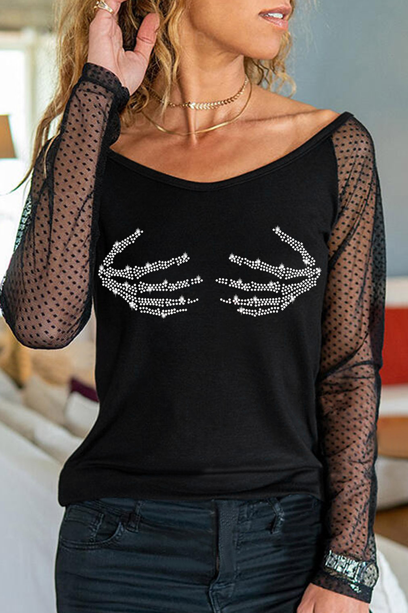 Effortlessly Elegant Top with a Timeless Design