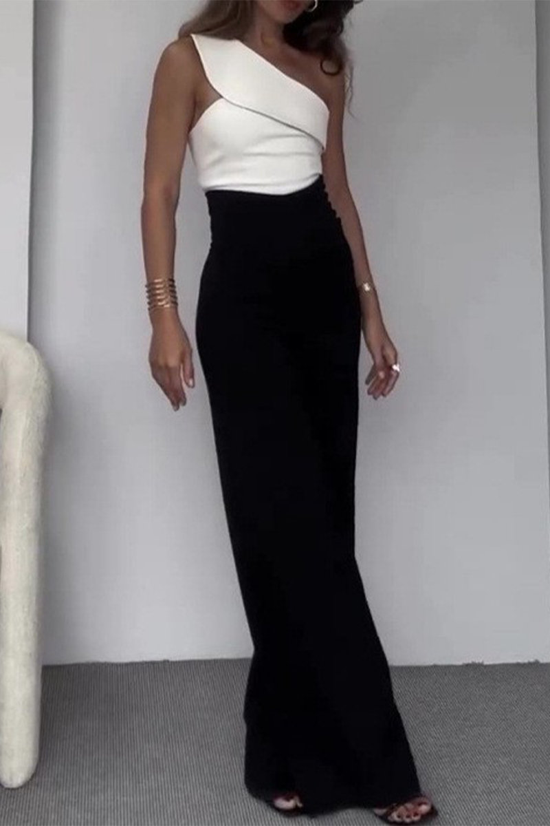 Sophisticated Garment with a Clean Classic Look