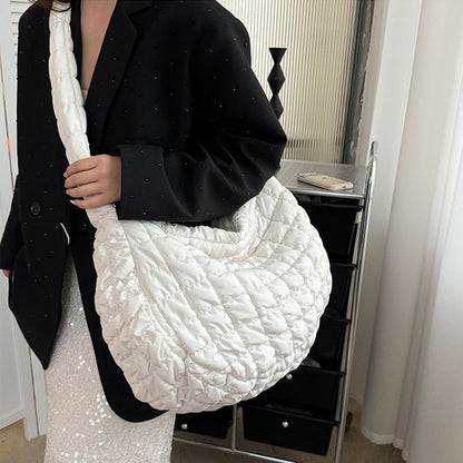 Elegantly Styled Bag for Everyday Wear