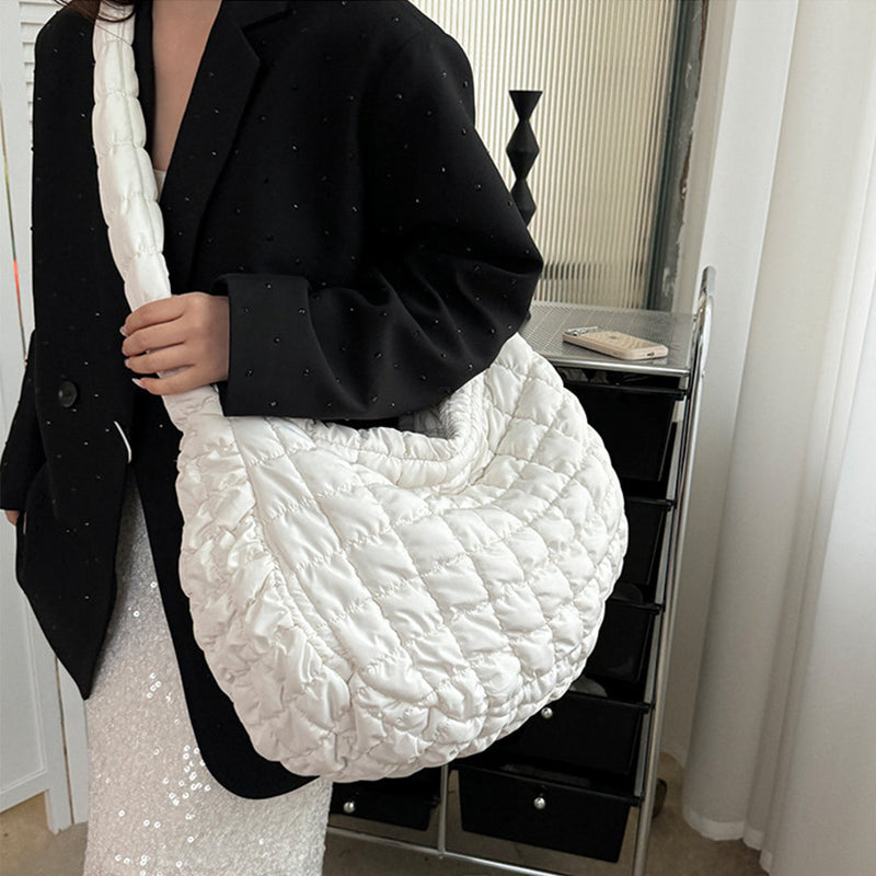 Elegantly Styled Bag for Everyday Wear