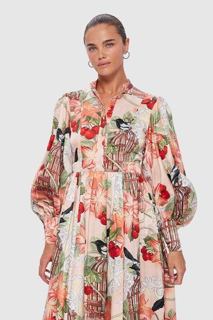Polished Dress with an Effortless Classic Look