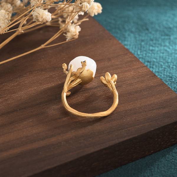 Beautifully Crafted Garment in a Classic Style