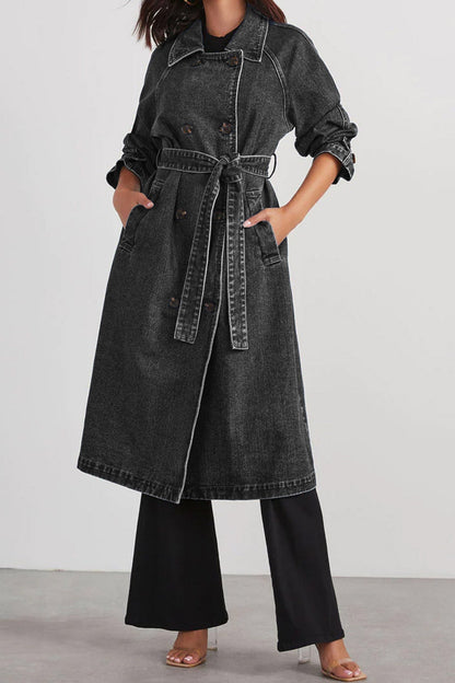 Beautifully Finished Coat in a Timeless Design