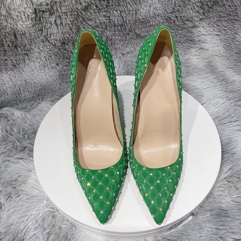 Well Tailored Shoes with a Graceful Silhouette