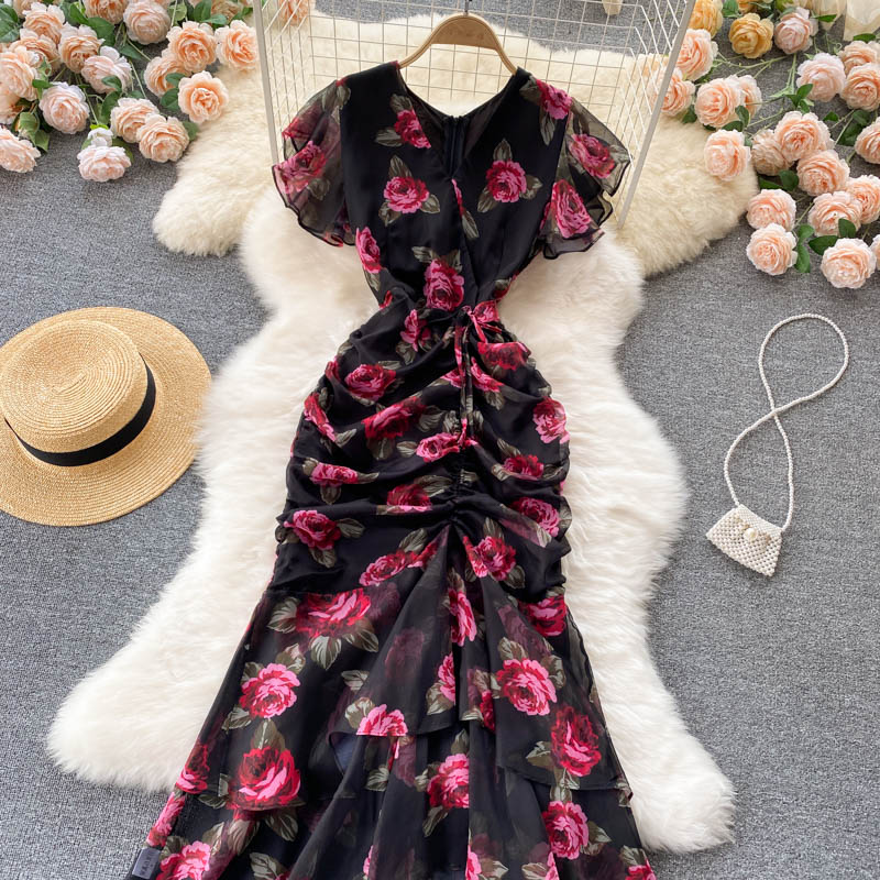 Classic Vintage Dress with a Flattering Fit