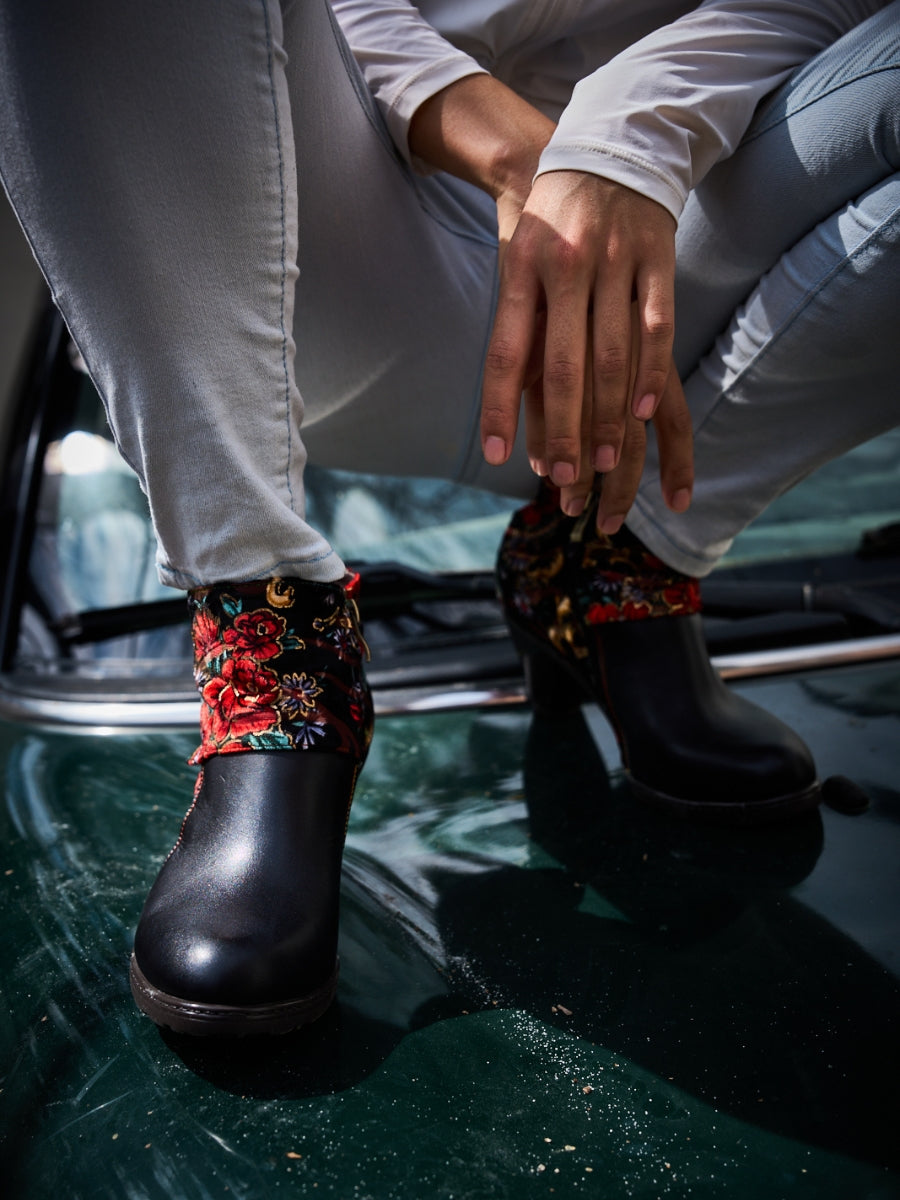 Elegantly Styled Boots for Everyday Wear