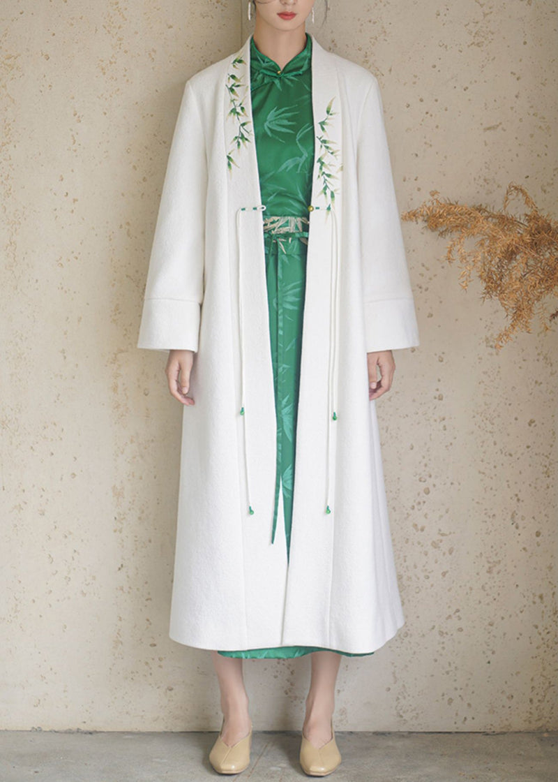 Beautifully Finished Coat in a Timeless Design