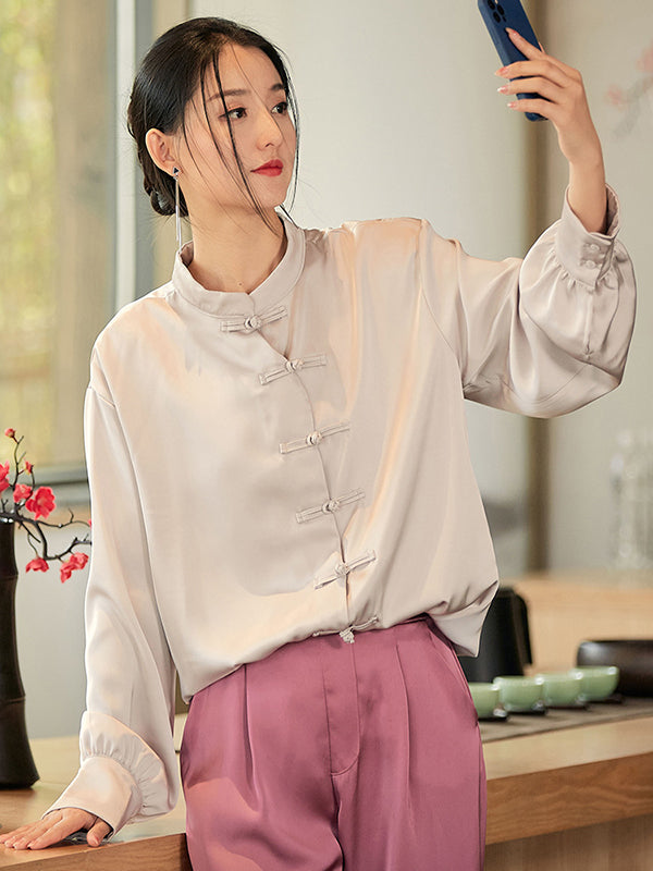 Gracefully Styled Blouse for Any Occasion