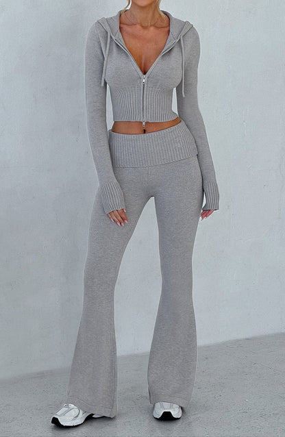 Gracefully Styled Pants for Any Occasion
