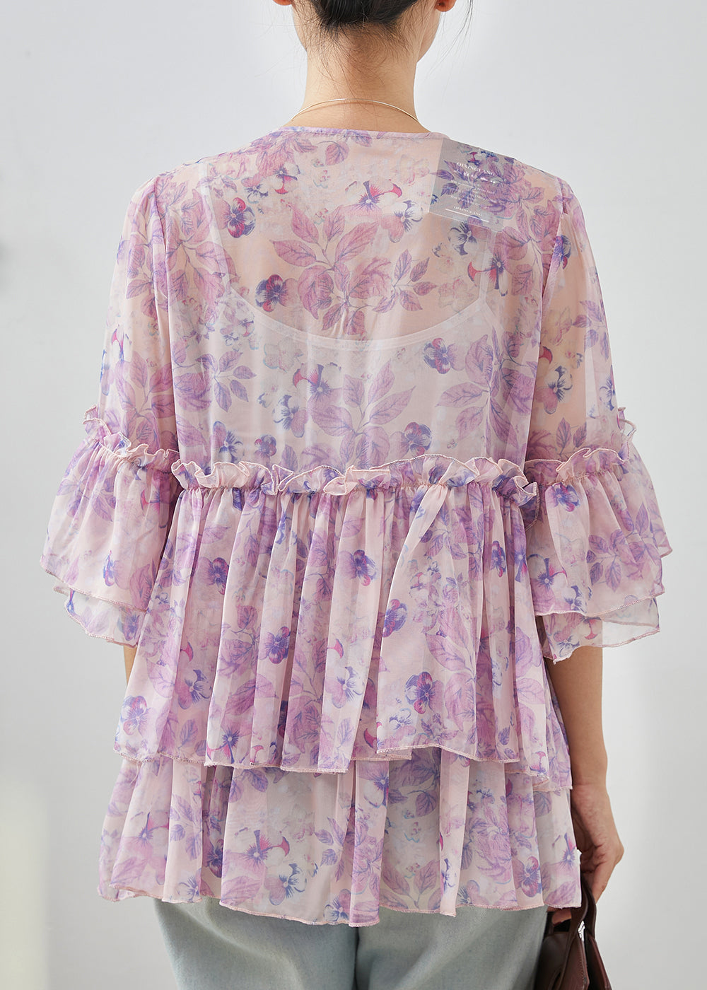 Well Tailored Shirt with a Graceful Silhouette