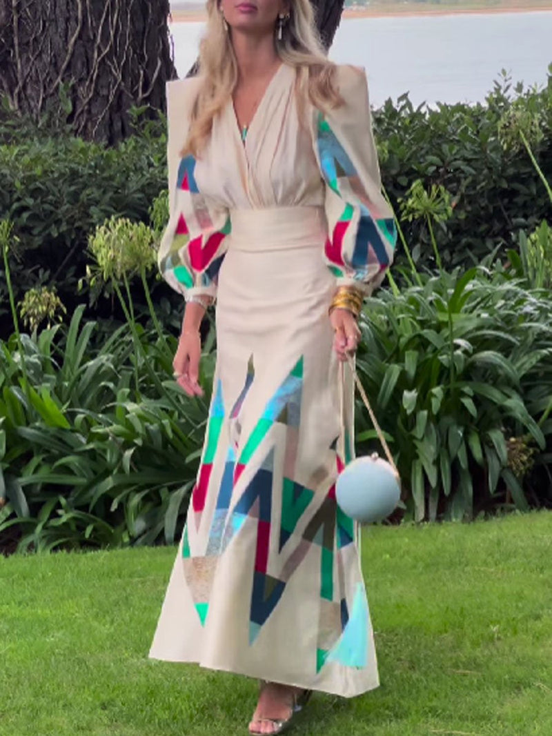 Classic Vintage & Enduringly Stylish Dress