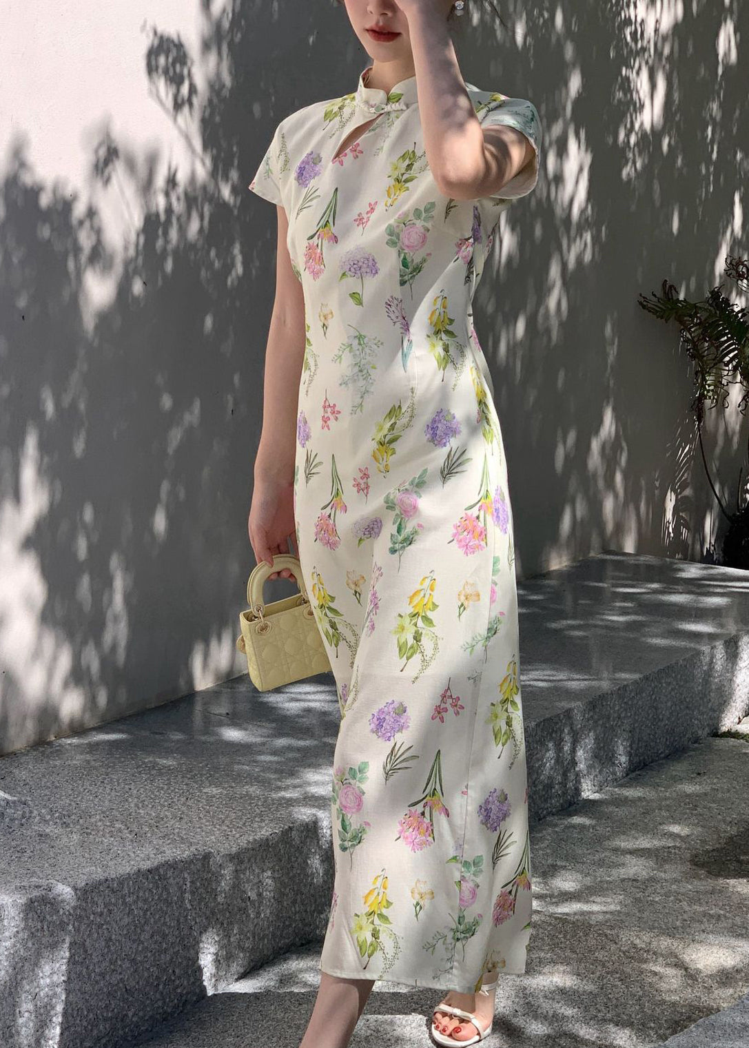 Beautifully Crafted Dress in a Classic Style
