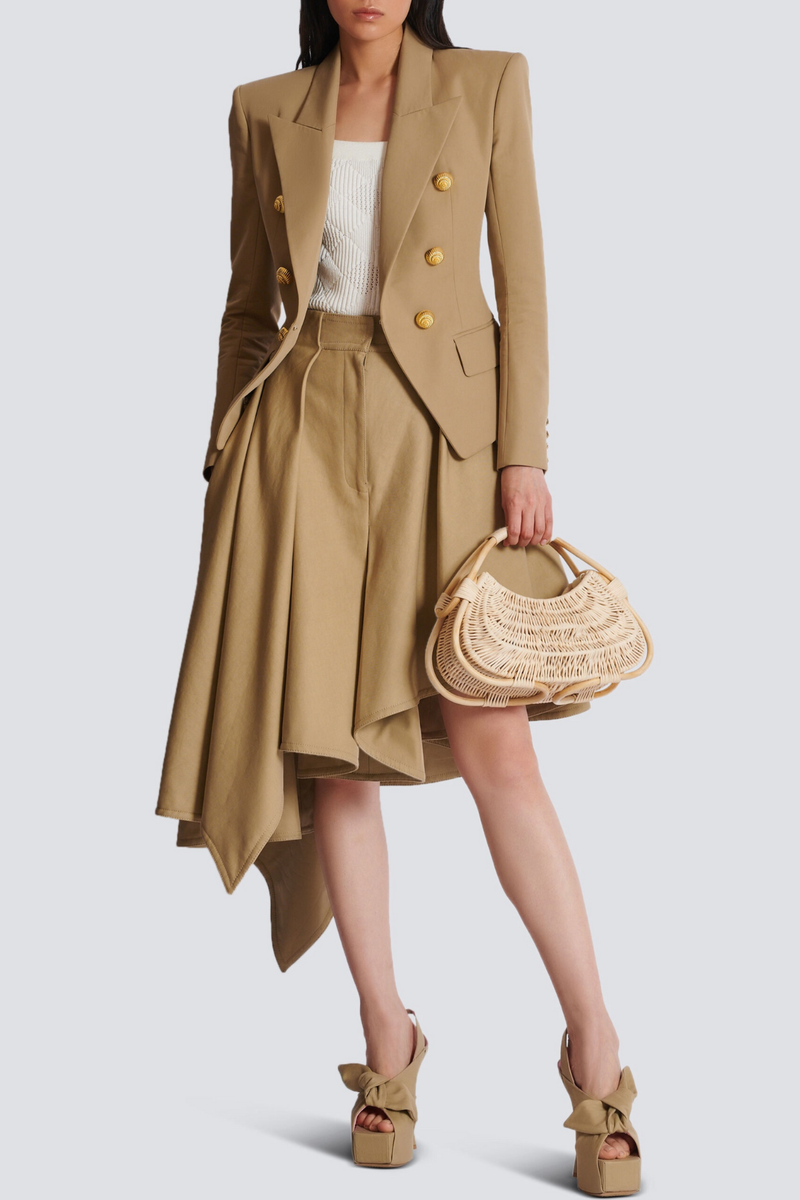 Polished Garment with an Effortless Classic Look