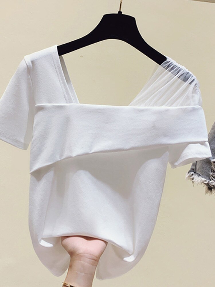 Well Tailored Garment with a Graceful Silhouette