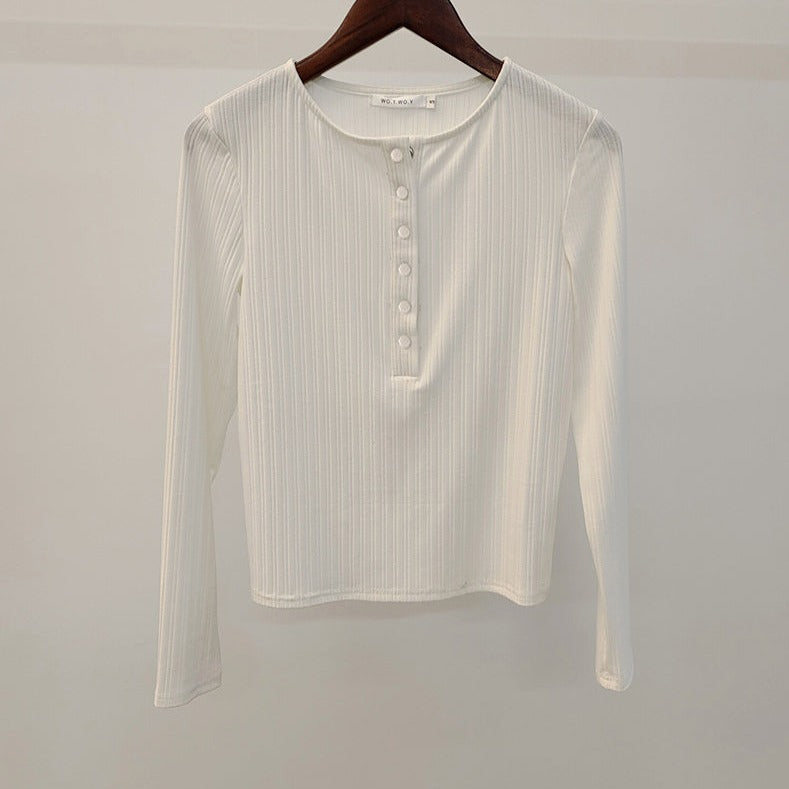 Gracefully Styled Sweater for Any Occasion