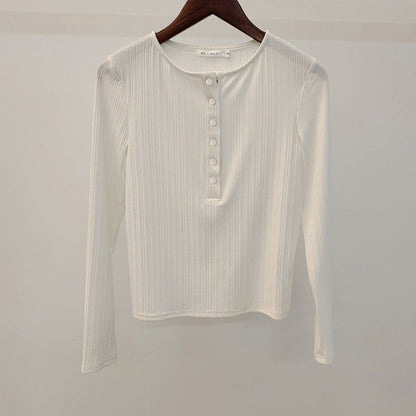 Gracefully Styled Sweater for Any Occasion