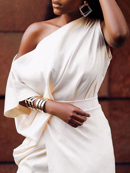 Well Tailored Dress with a Graceful Silhouette
