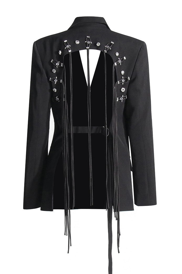 Gracefully Styled Garment for Any Occasion