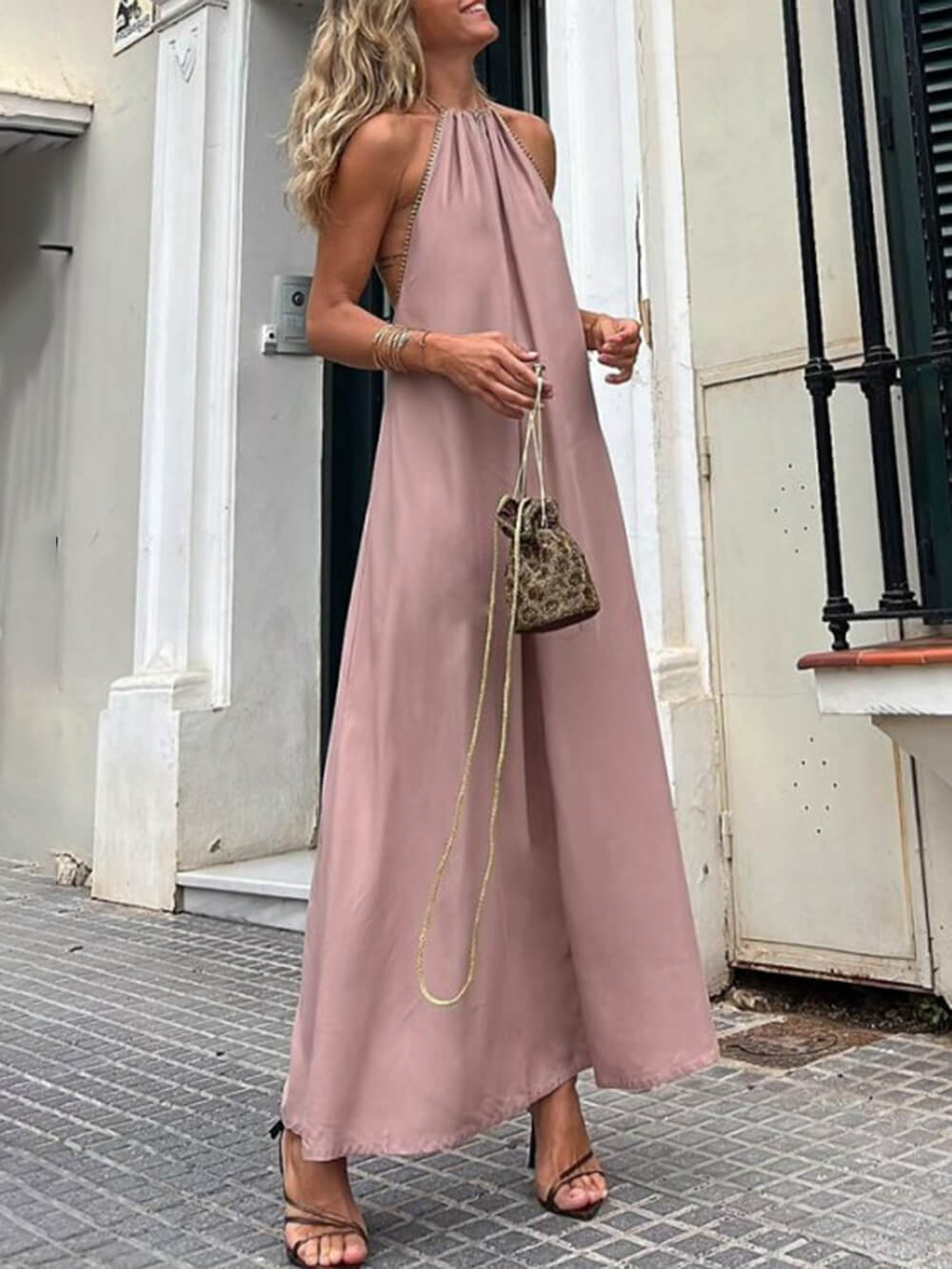 Classic Vintage & Enduringly Stylish Dress
