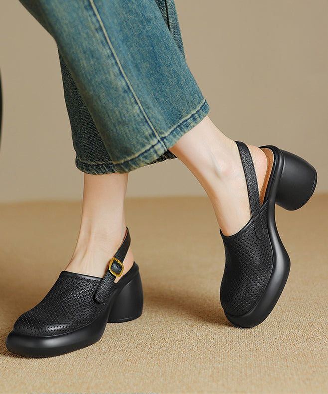 Effortlessly Elegant Sandals with a Timeless Design