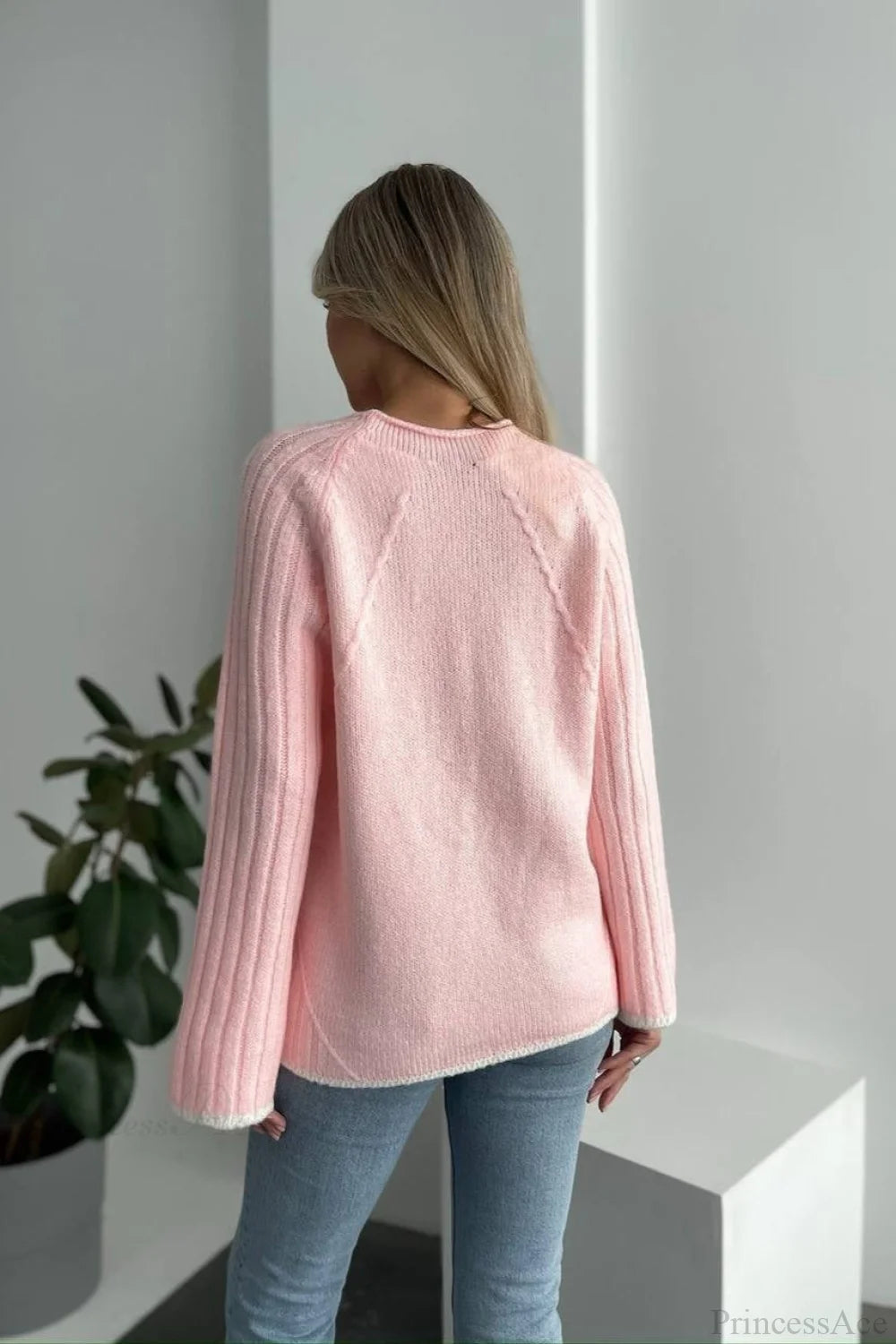 Beautifully Crafted Sweater in a Classic Style