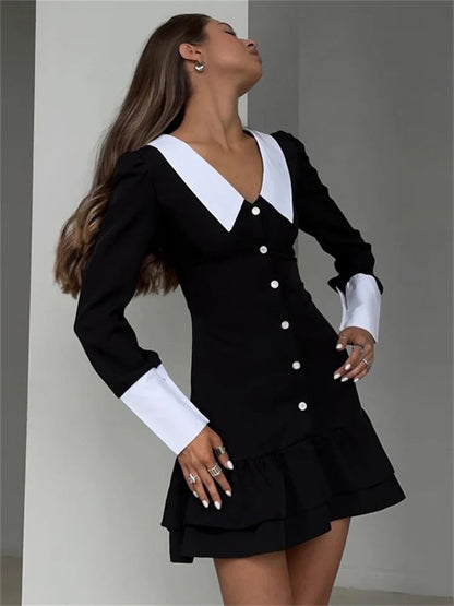 Classic Vintage Dress with a Flattering Fit