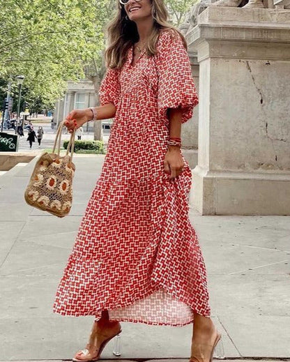 Effortlessly Elegant Dress with a Timeless Design