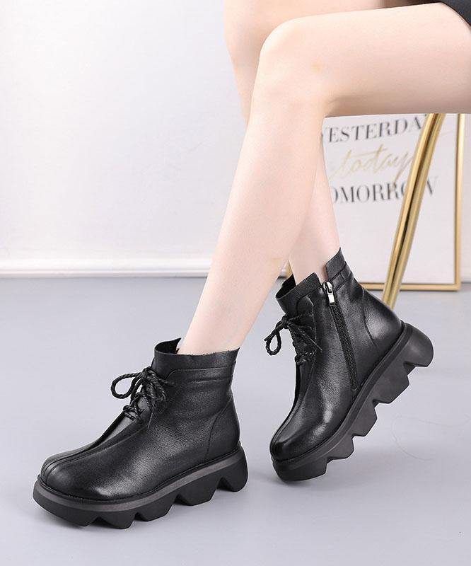 Elegantly Styled Boots for Everyday Wear