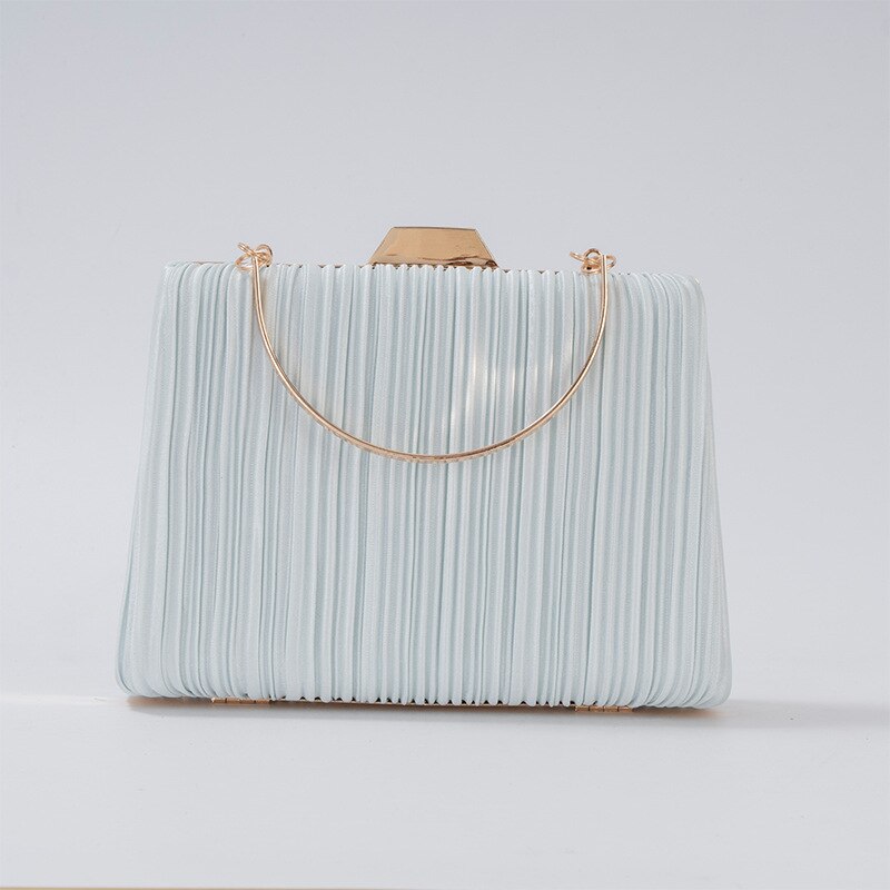 Effortlessly Elegant Bag with a Timeless Design