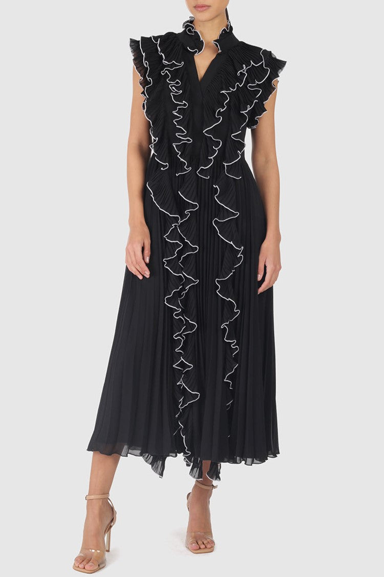 Sophisticated Dress with a Clean Classic Look