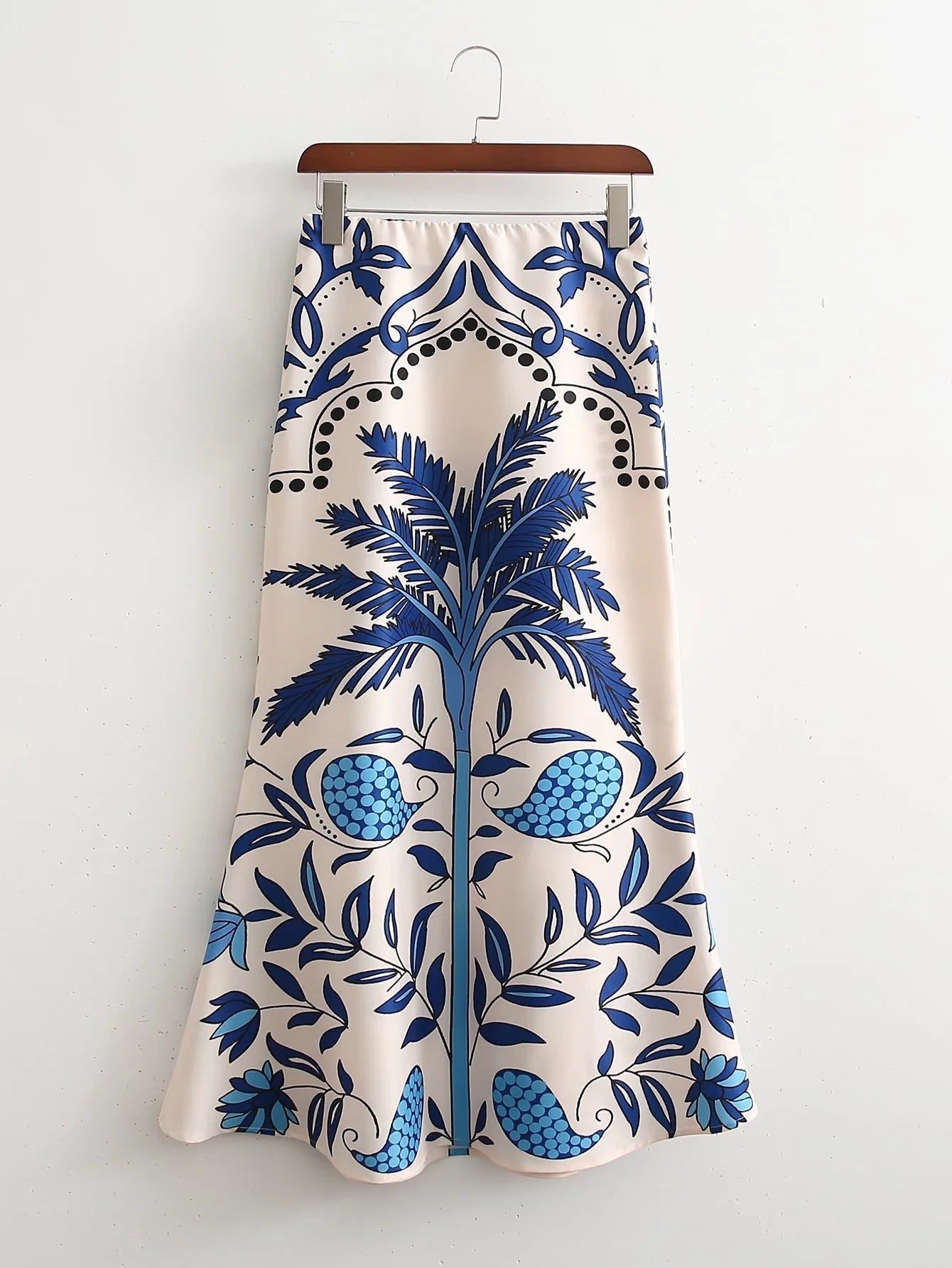 Effortlessly Elegant Blouse with a Timeless Design