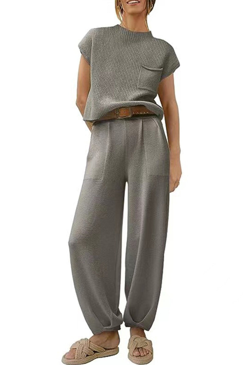 Well Tailored T-Shirt with a Graceful Silhouette
