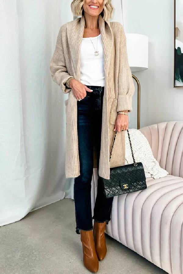Classic Vintage Cardigan with a Flattering Fit