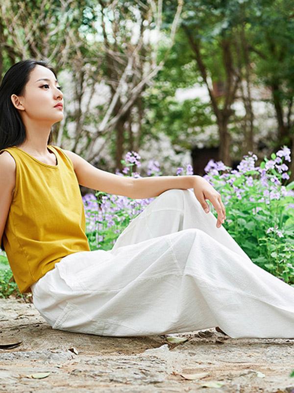 Beautifully Finished Garment in a Timeless Design
