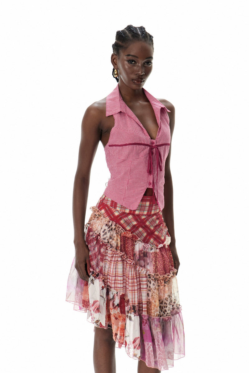 Well Tailored Top with a Graceful Silhouette