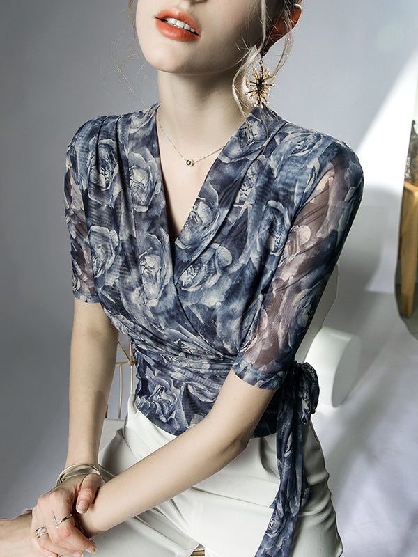 Polished Blouse with an Effortless Classic Look