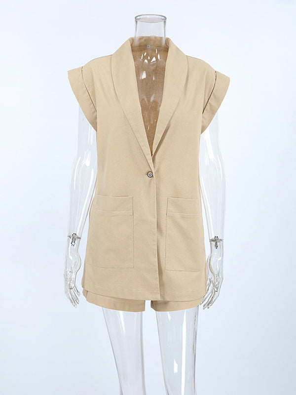 Sophisticated Garment with a Clean Classic Look