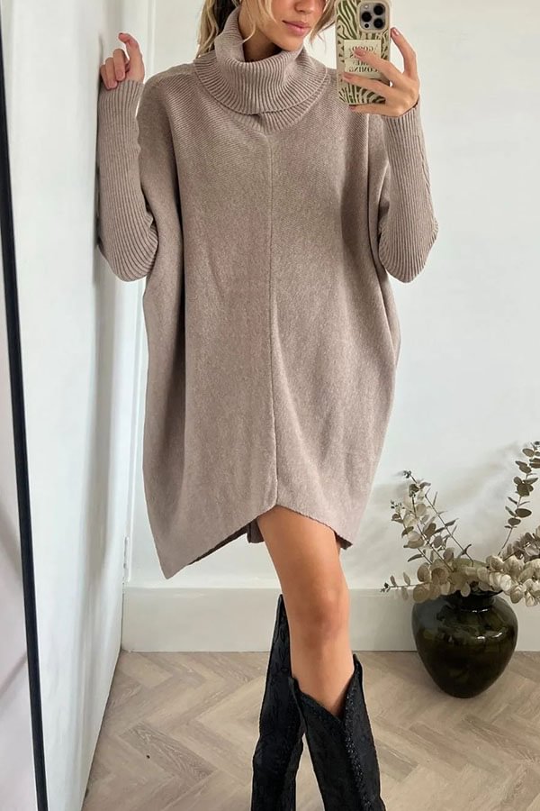 Well Tailored Sweater with a Graceful Silhouette