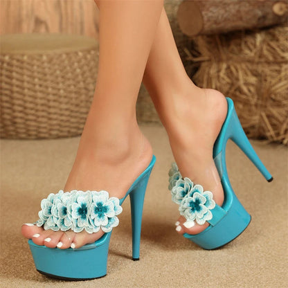 Effortlessly Elegant Heels with a Timeless Design